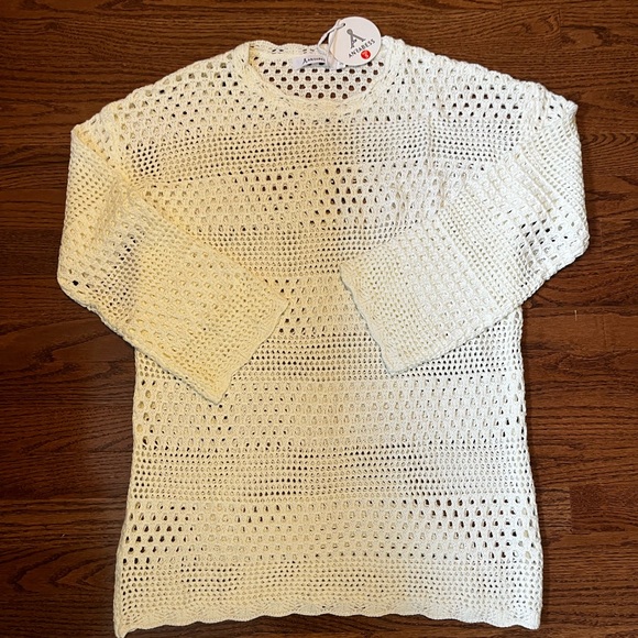 Seaside Whispers Crocheted Cover-Up with delicate crochet detailing. NWT - Picture 6 of 7